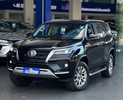 TOYOTA HILUX 2.7 VVT-i FLEX CD SR 4X2 AUTOMÁTICO